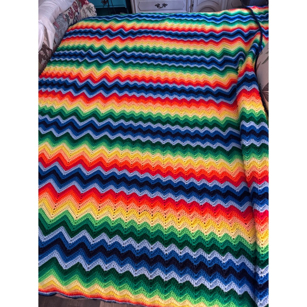Vintage Handmade Crochet Rainbow Chevron Ripple Afghan Throw Blanket 43x34